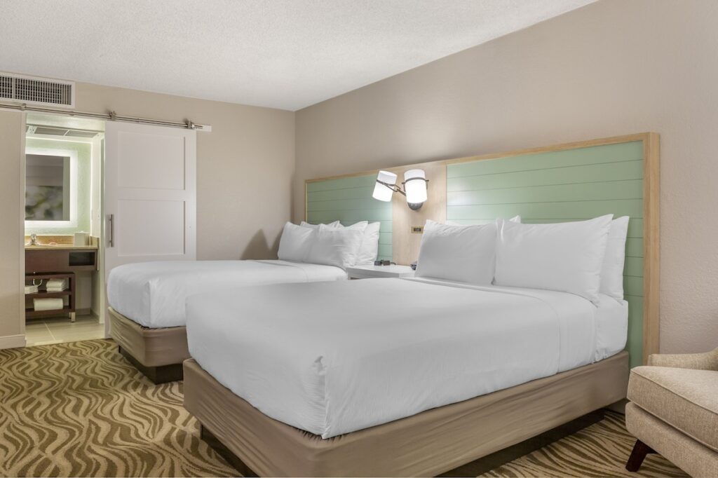 Wyndham Garden Lake Buena Vista  Disney Springs® Area - Image 5